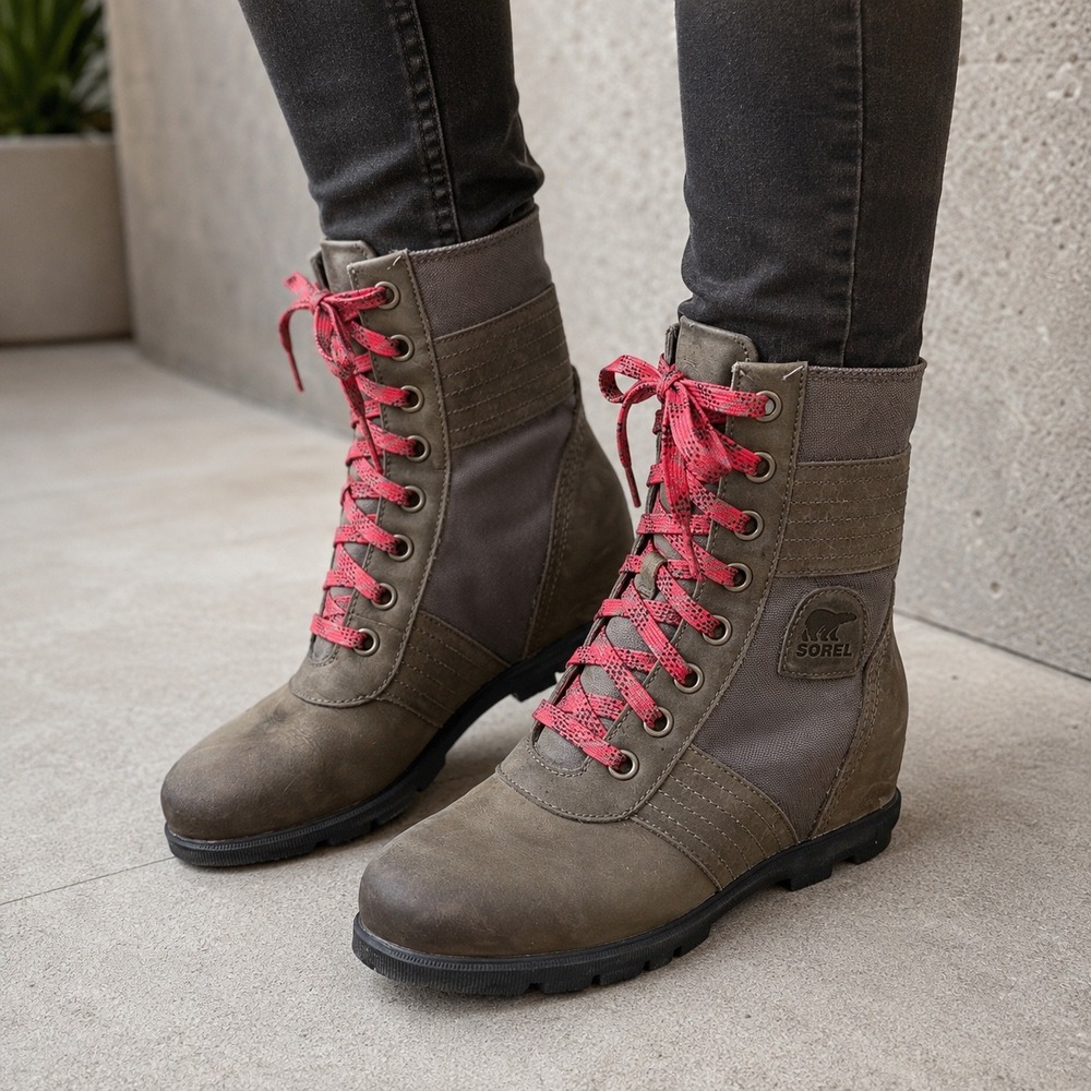 Sorel Lexie Wedge Boots Quarry Grey Red Laces NL3046-052 Womens 8